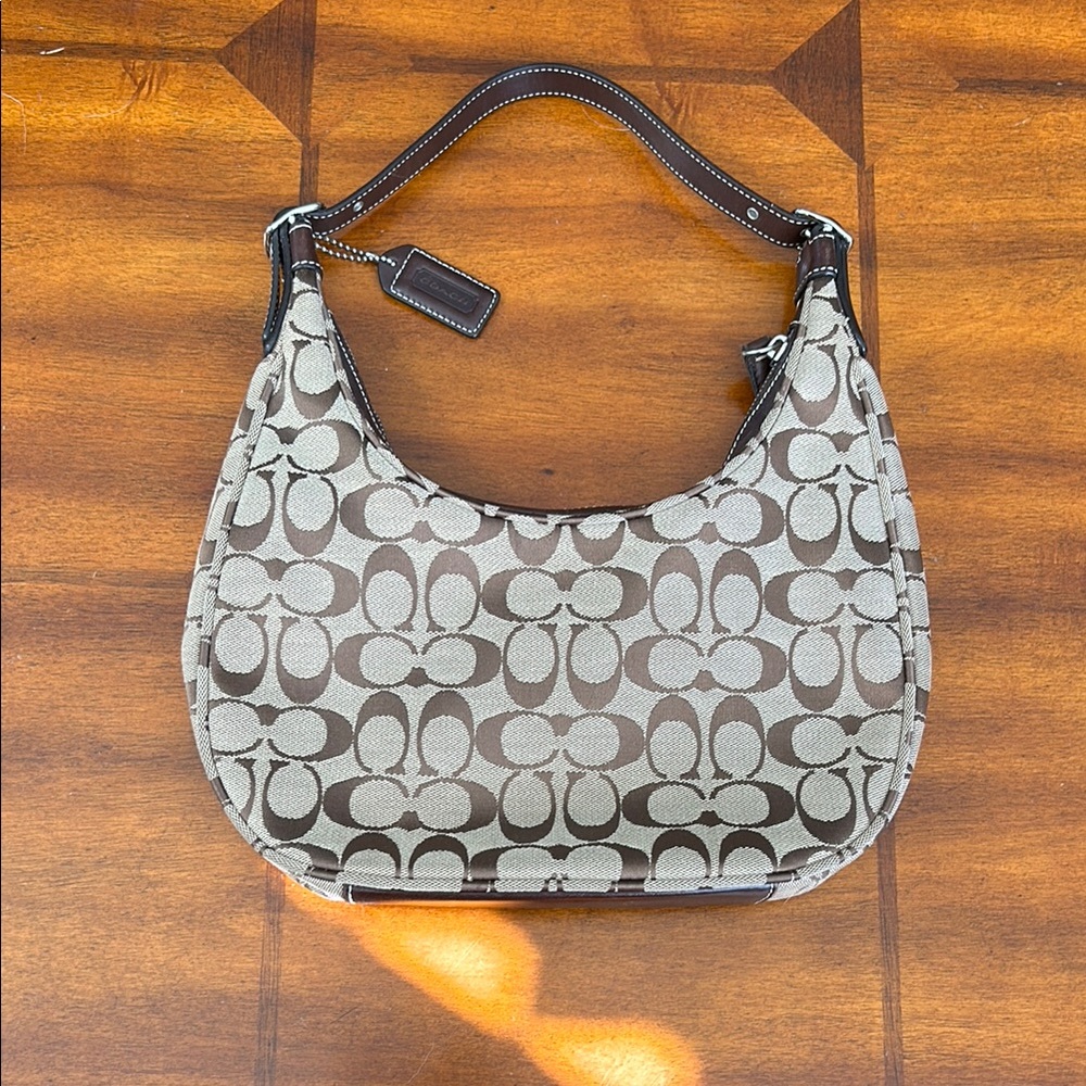 Vintage coach hobo logo bag